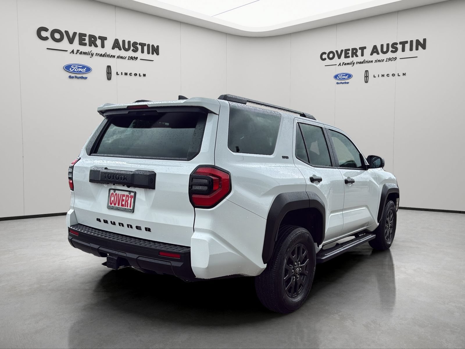 Used 2025 Toyota 4Runner SR5 RWD image 6