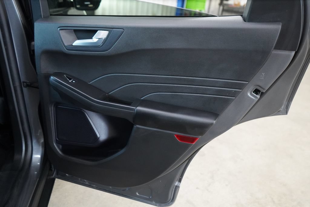 Certified 2024 Ford Escape ST-Line AWD/4WD image 24