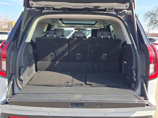 Certified 2025 Ford Expedition Active AWD/4WD image 18