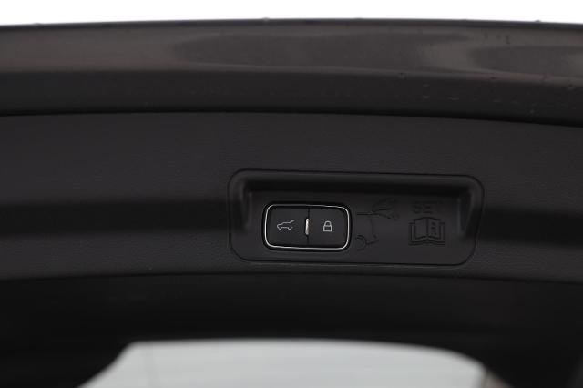 Certified 2025 Ford Explorer Active w/ Active Comfort Package AWD/4WD image 13