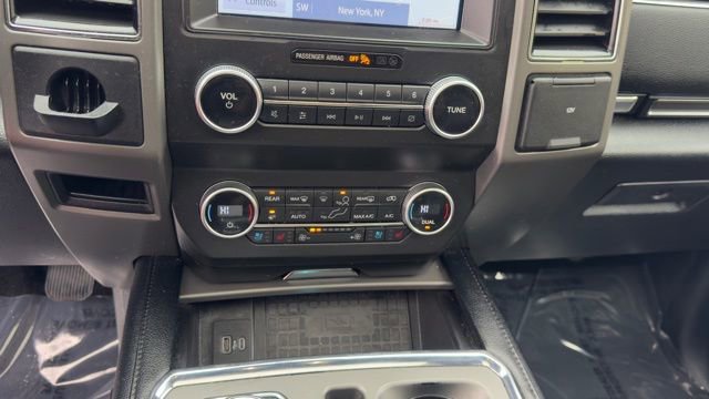 Certified 2020 Ford Expedition XLT w/ Equipment Group 202A image 16