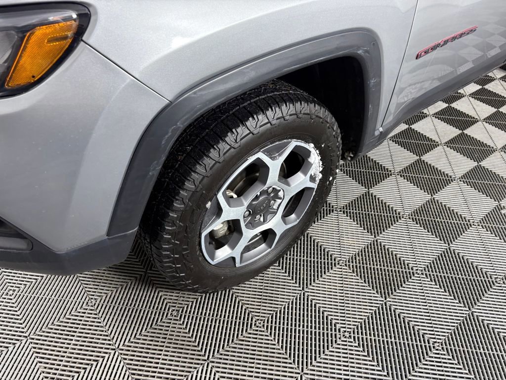 Used 2022 Jeep Compass Trailhawk w/ Sun and Sound Group image 11