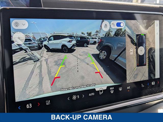 Certified 2025 Ford Expedition Active AWD/4WD image 18