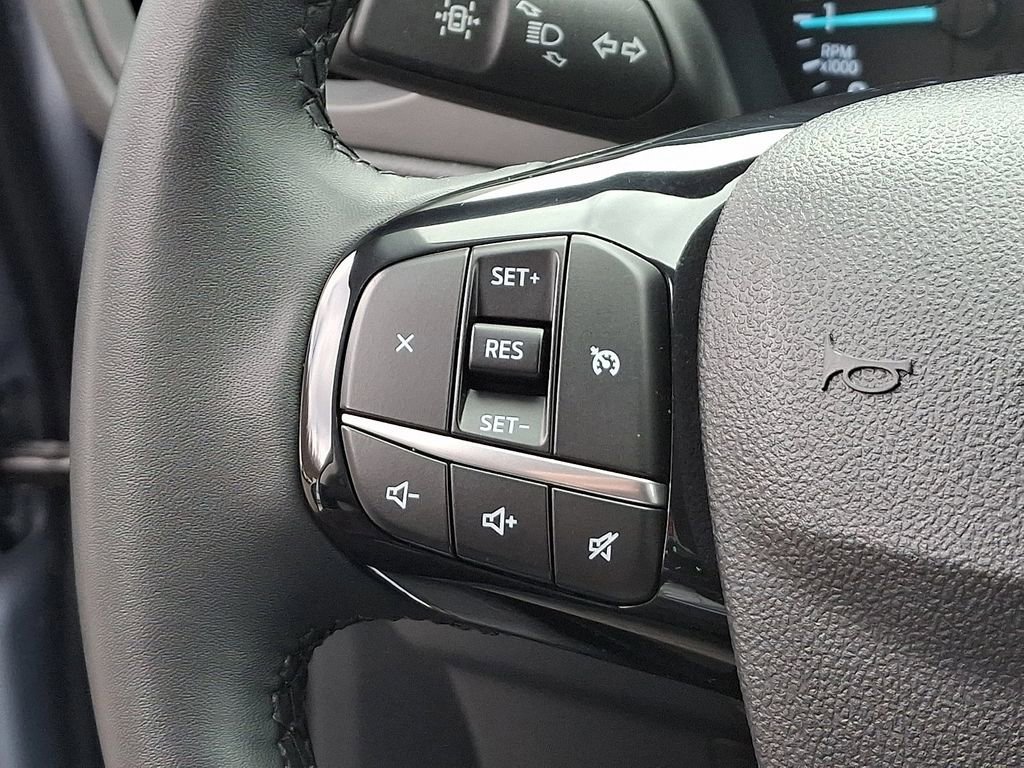 Certified 2022 Ford Escape SE w/ Cold Weather Package image 21