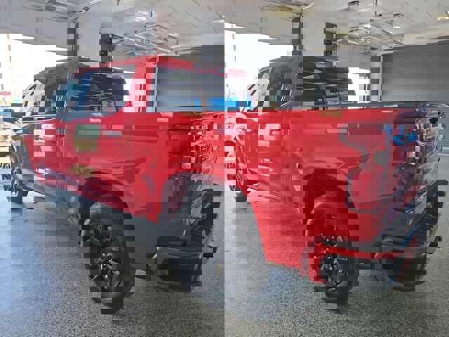 Used 2022 Chevrolet Silverado 1500 Custom w/ Safety Confidence Package image 2