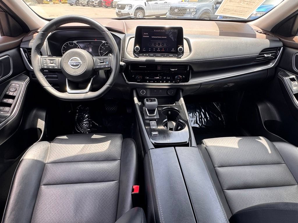 Used 2021 Nissan Rogue SV w/ Premium Package FWD image 28