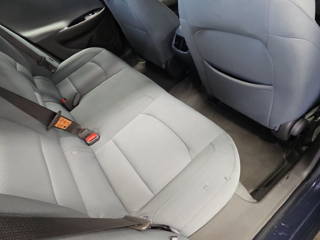Used 2025 Chevrolet Malibu LT FWD image 11
