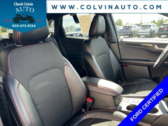Certified 2025 Ford Escape ST-Line Select AWD/4WD image 24