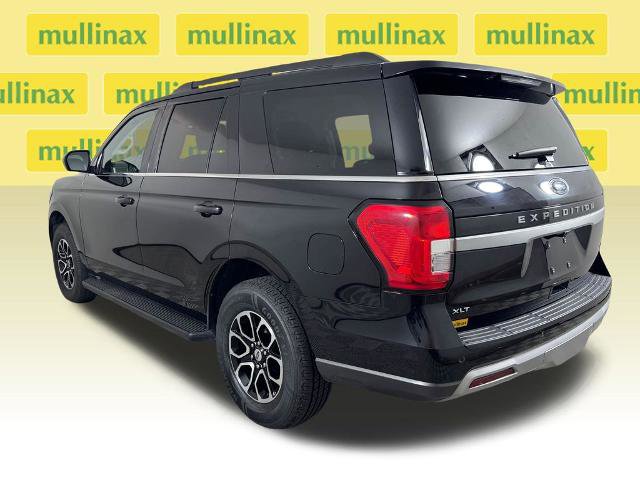 Certified 2024 Ford Expedition XLT RWD image 11