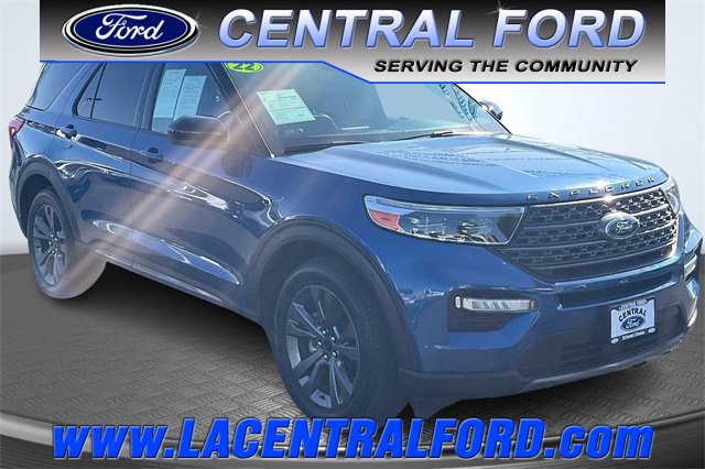 Certified 2022 Ford Explorer XLT w/ Equipment Group 202A image 1