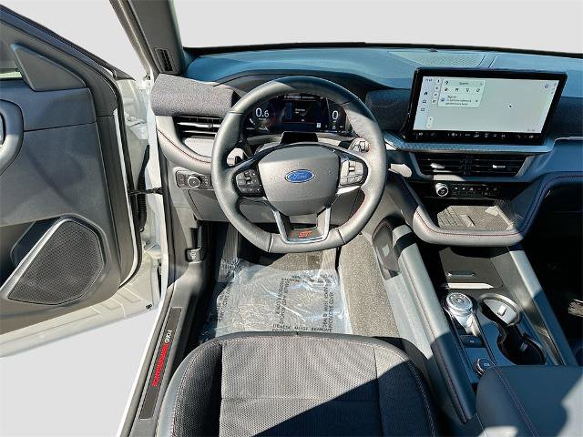 Certified 2025 Ford Explorer ST image 22