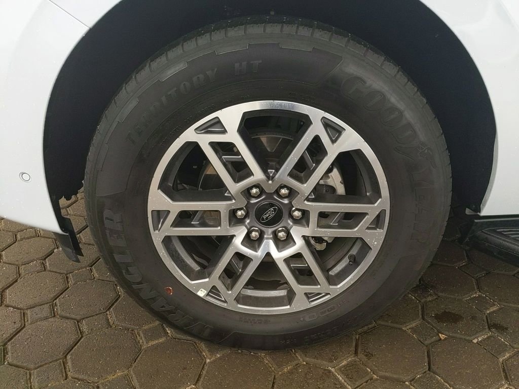 Certified 2025 Ford Expedition Active RWD image 11