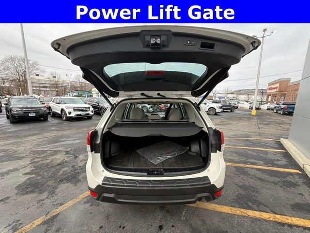 Used 2024 Subaru Forester Premium image 11