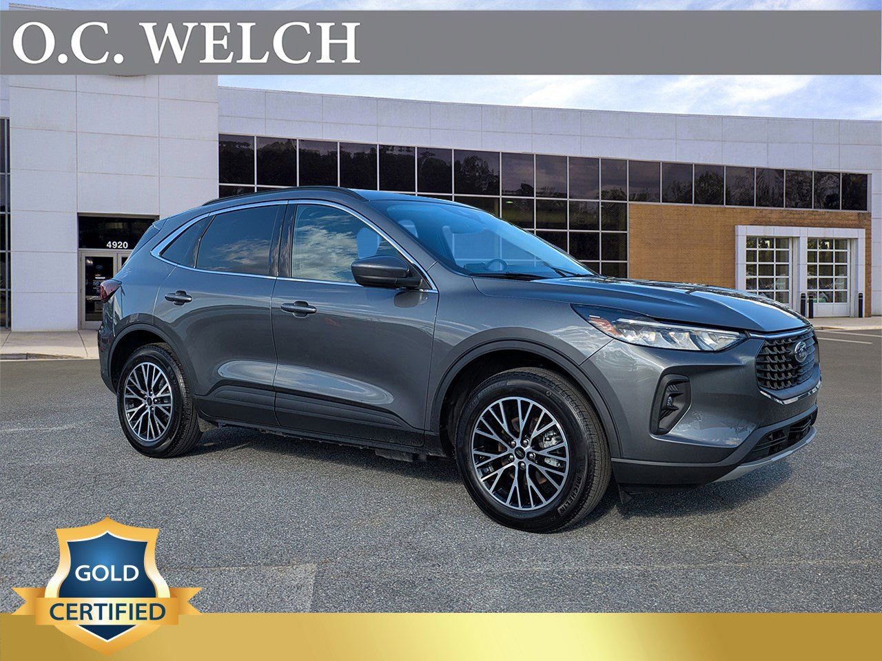 Certified 2025 Ford Escape SE image 7