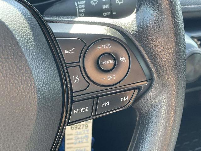 Used 2024 Toyota RAV4 LE image 10