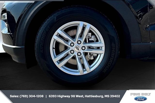 Certified 2024 Ford Explorer XLT w/ Equipment Group 202A image 9