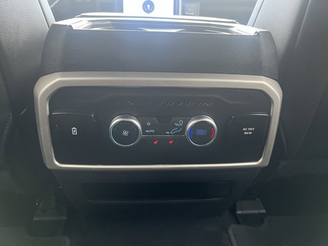 Certified 2022 Ford Expedition Limited image 32