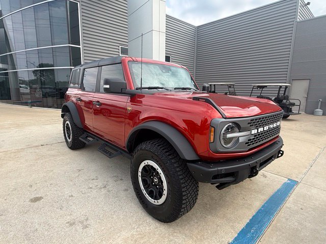 Certified 2023 Ford Bronco Badlands w/ Sasquatch Package AWD/4WD image 3