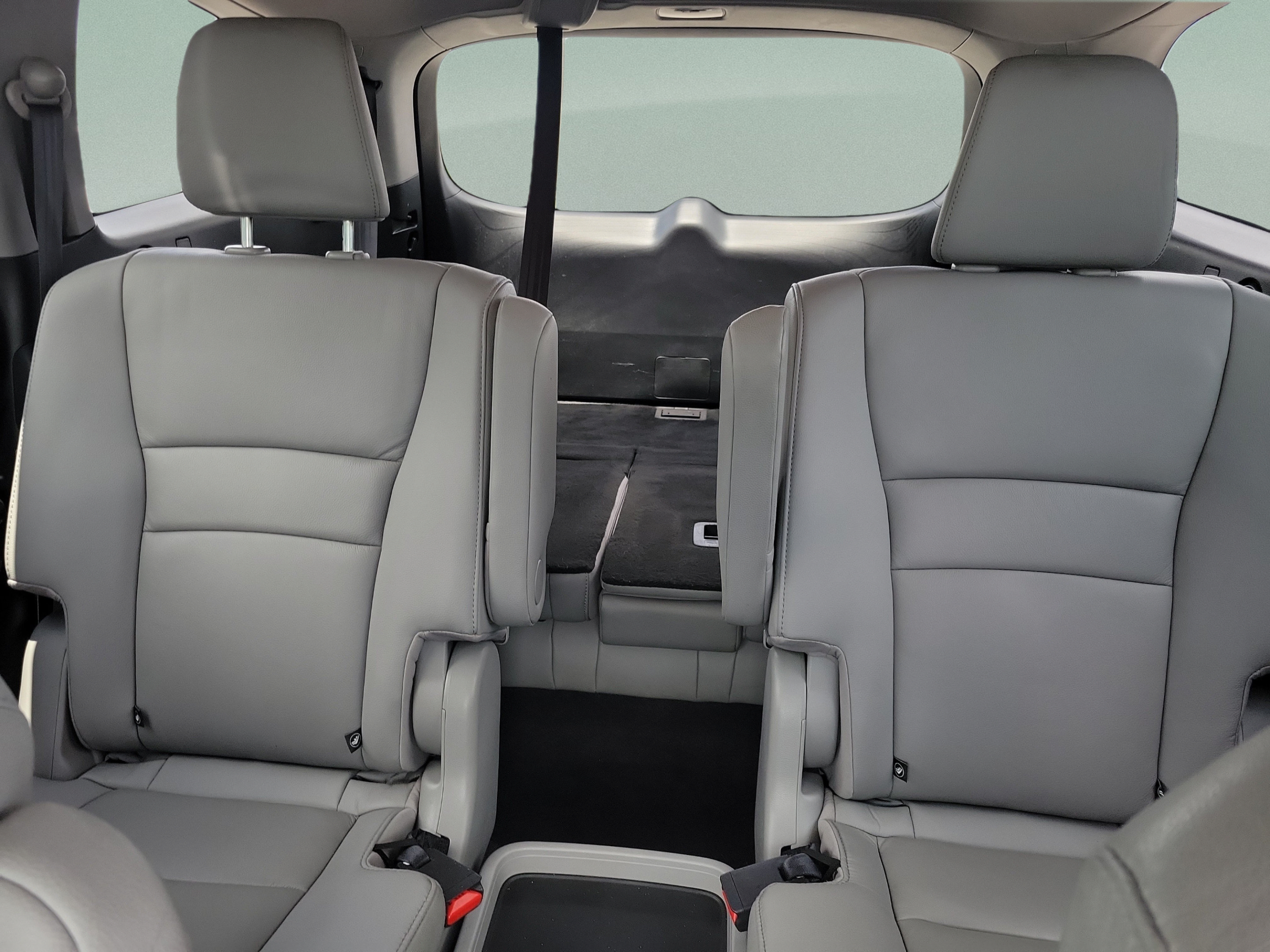 Used 2020 Honda Pilot Touring image 9