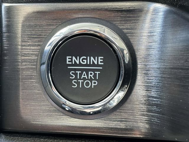 Certified 2024 Ford F250 Lariat w/ Sport Appearance Package image 29