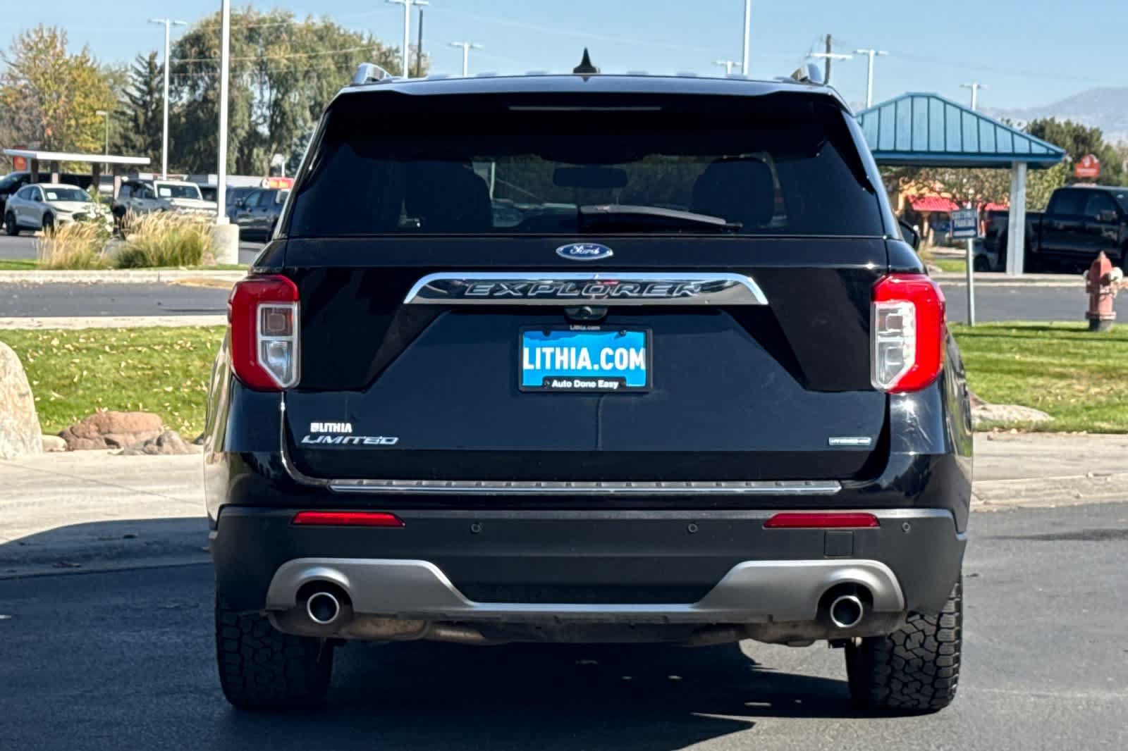 Certified 2021 Ford Explorer Limited w/ Hybrid Equipment Group 310A AWD/4WD image 7
