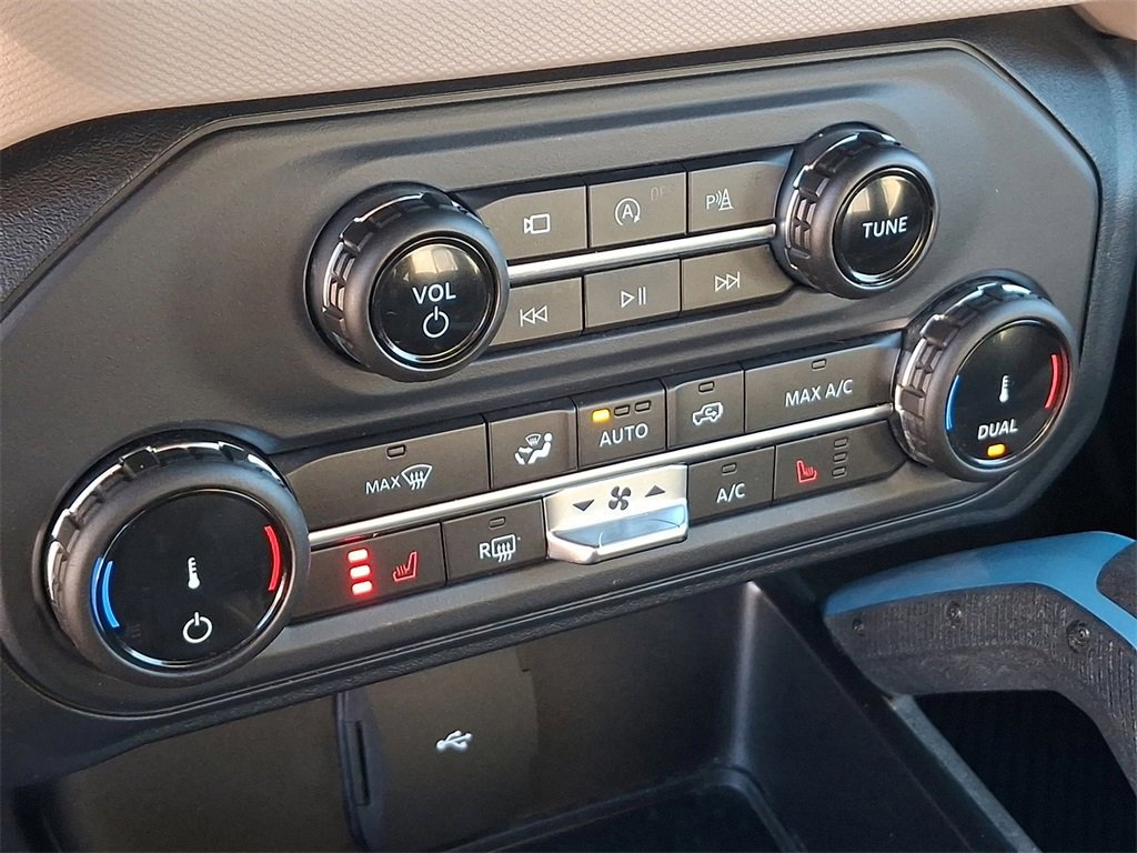 Certified 2022 Ford Bronco Wildtrak image 16