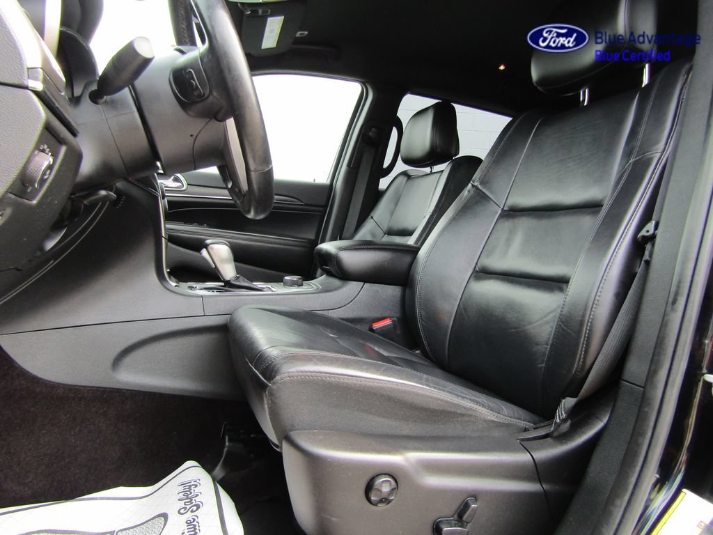 Used 2018 Jeep Grand Cherokee Limited AWD/4WD image 3