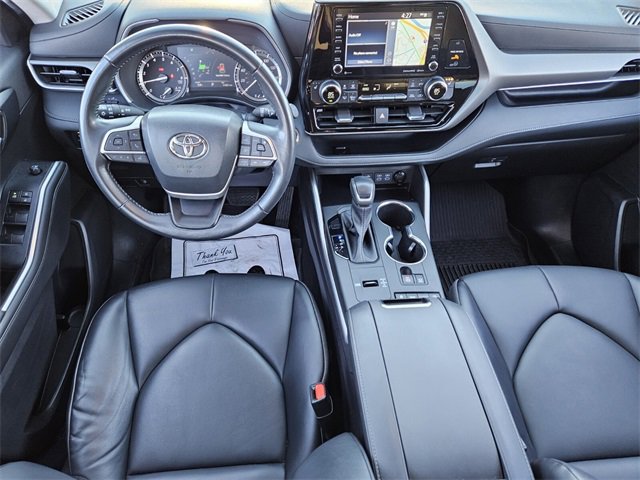 Used 2022 Toyota Highlander XLE image 14