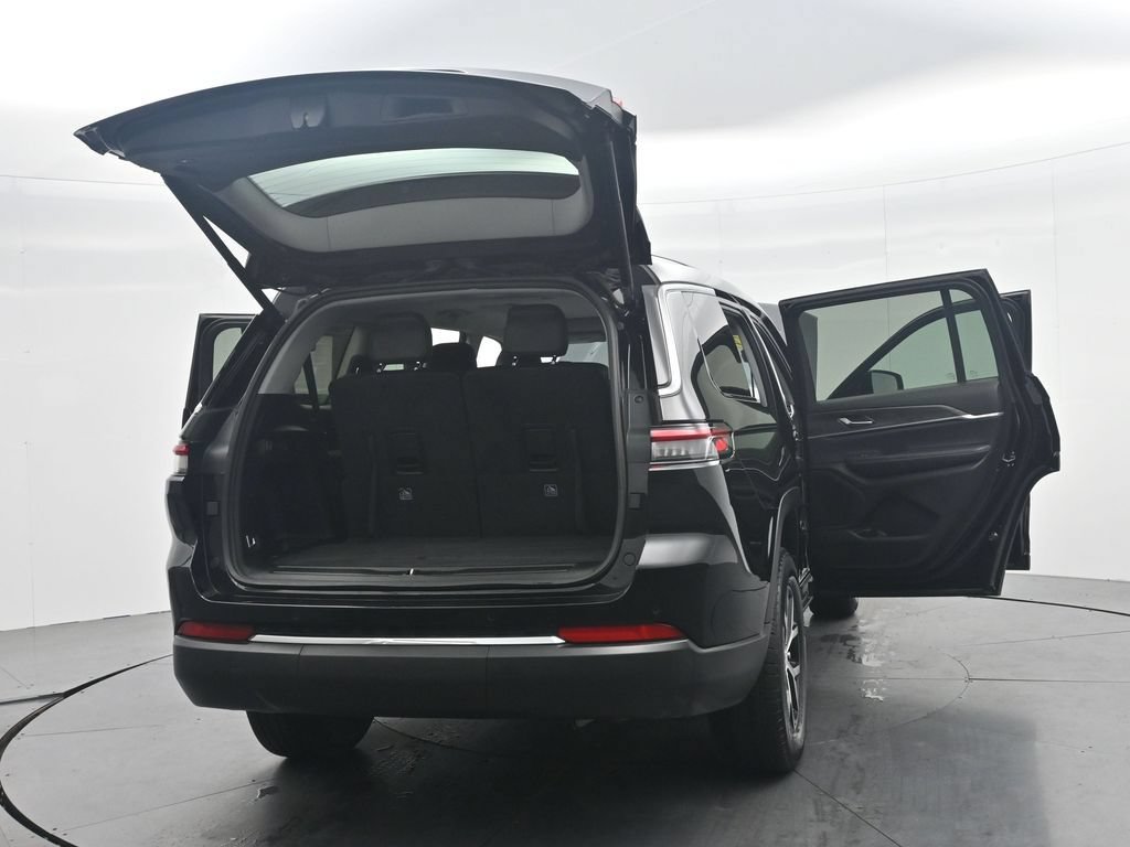 Used 2023 Jeep Grand Cherokee L Limited AWD/4WD image 50