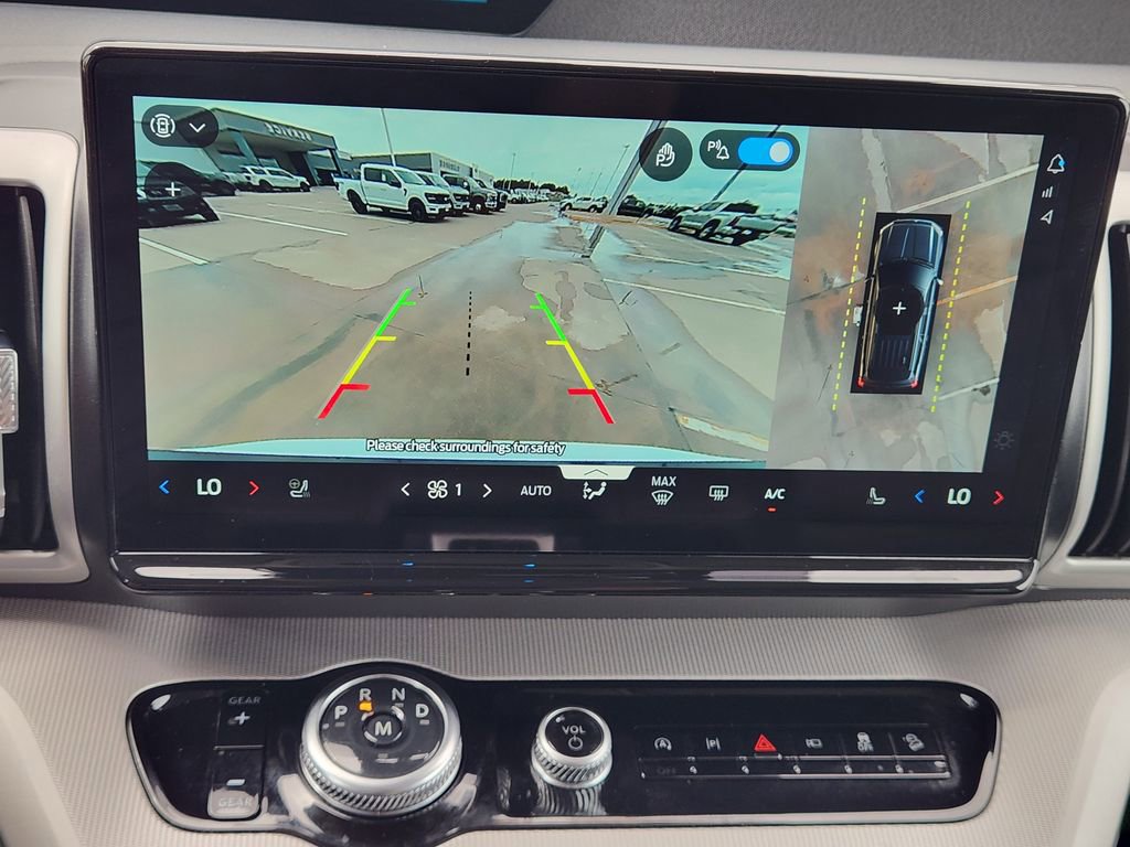 Certified 2025 Ford Expedition Active AWD/4WD image 18