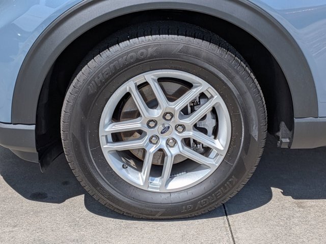 Certified 2025 Ford Explorer Active RWD image 11