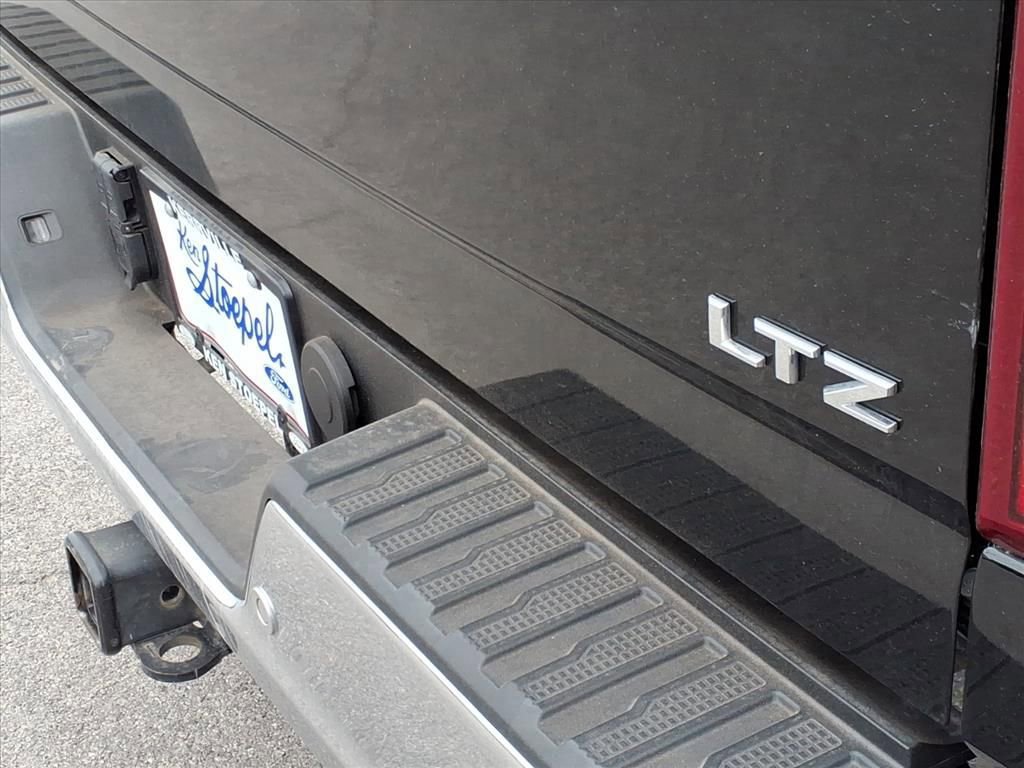 Used 2023 Chevrolet Silverado 2500 LTZ w/ LTZ Texas Edition image 17
