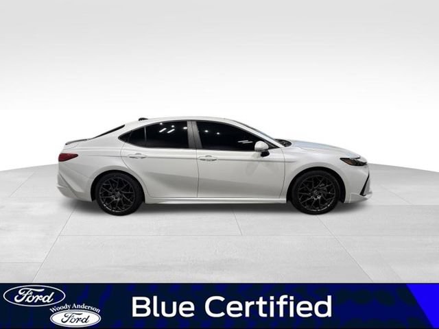 Used 2025 Toyota Camry XSE FWD image 5