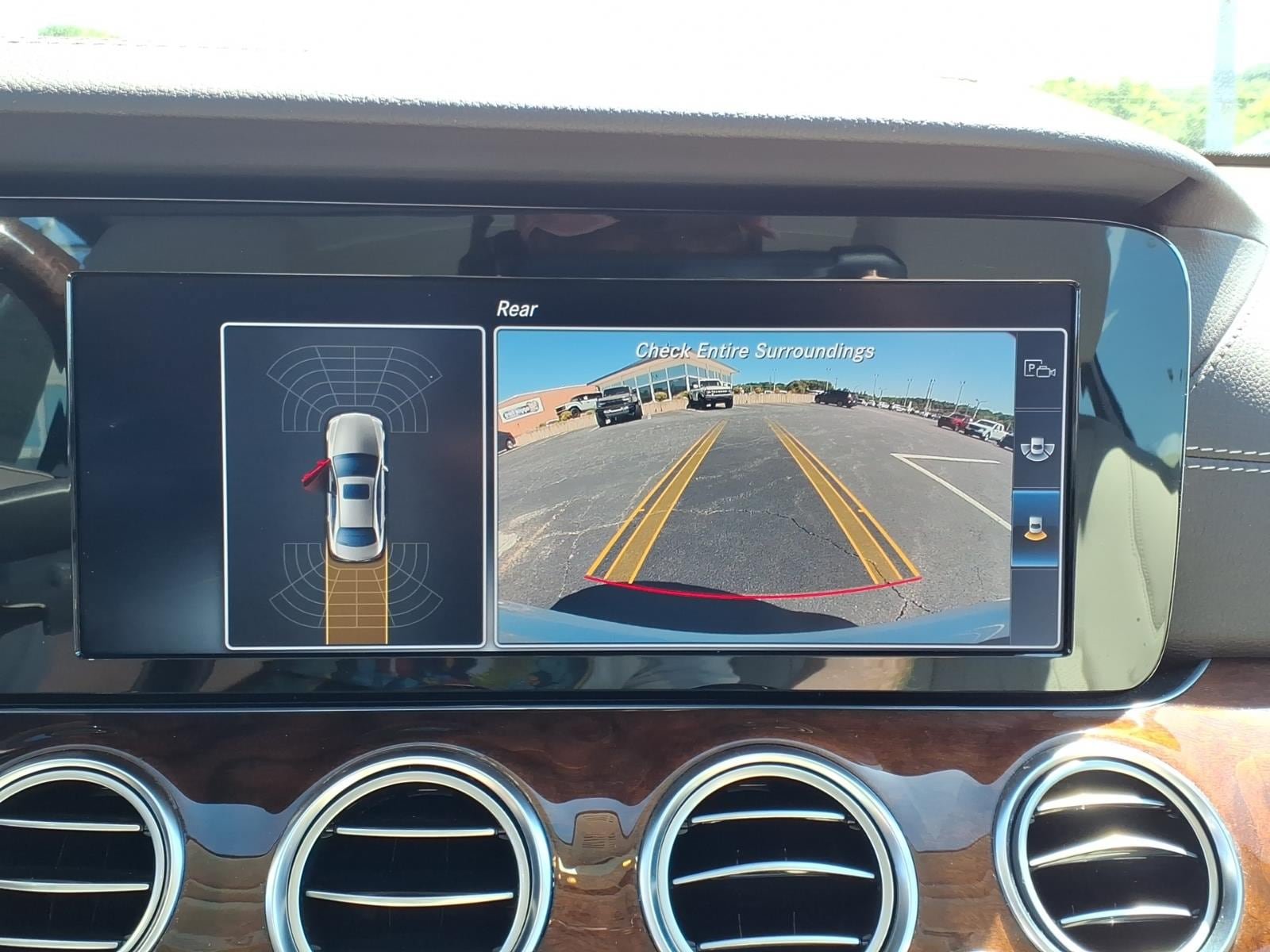 Used 2017 Mercedes-Benz E 300 image 20