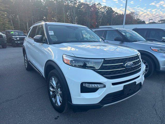 Certified 2023 Ford Explorer XLT w/ Equipment Group 202A AWD/4WD image 8