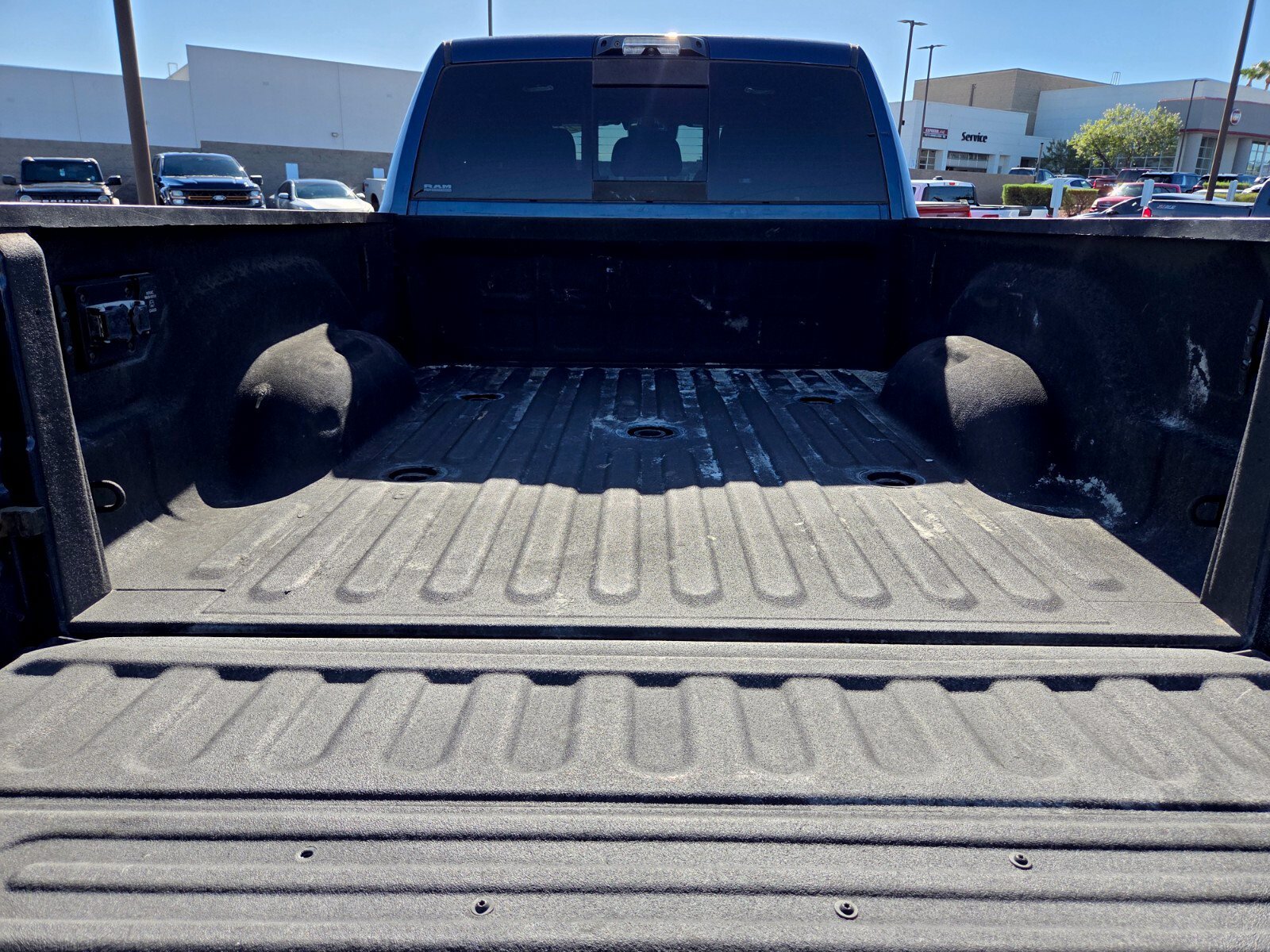 Used 2022 RAM 3500 Limited AWD/4WD image 13