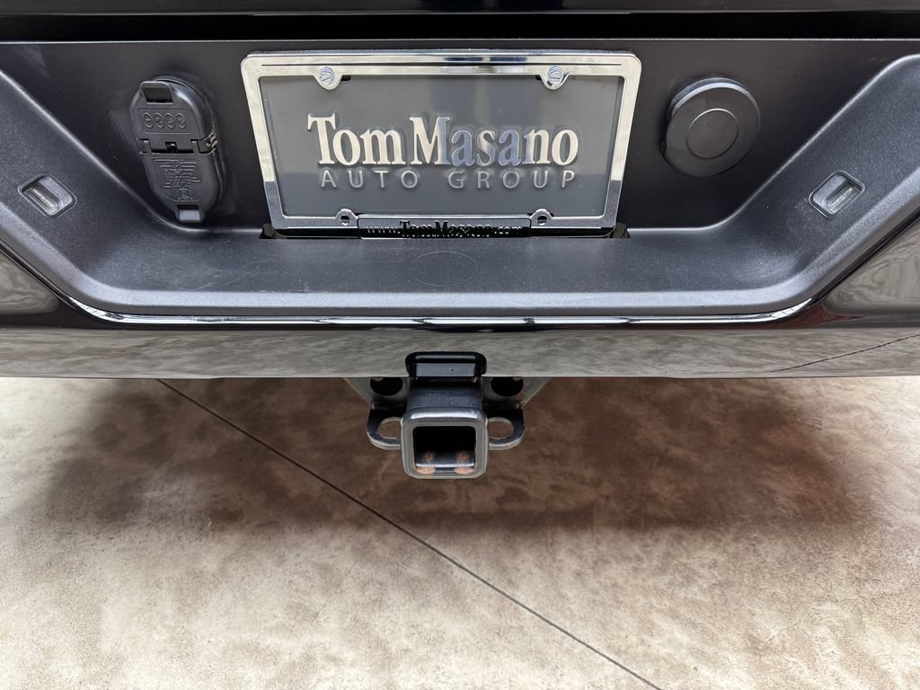 Used 2025 Chevrolet Silverado 1500 Custom w/ Turbomax Blackout Package AWD/4WD image 4