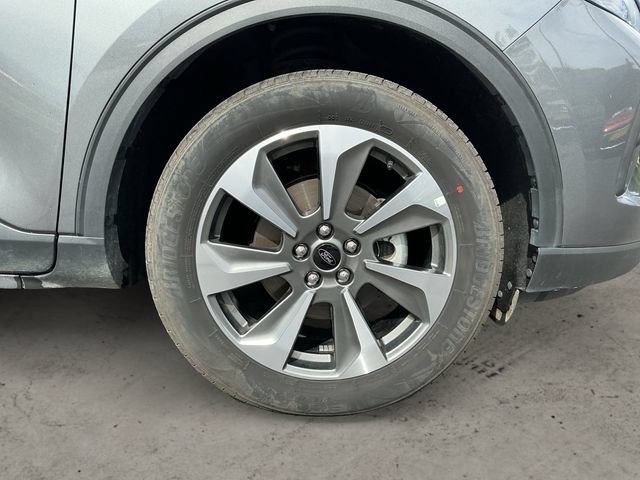 Certified 2025 Ford Escape Platinum AWD/4WD image 9