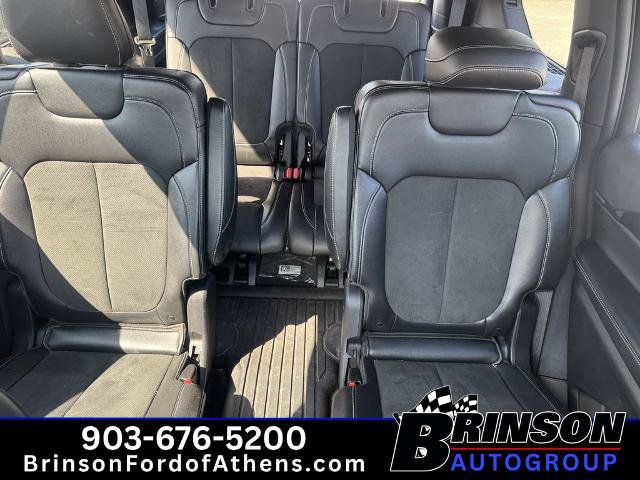 Used 2023 Jeep Grand Cherokee L Laredo AWD/4WD image 23