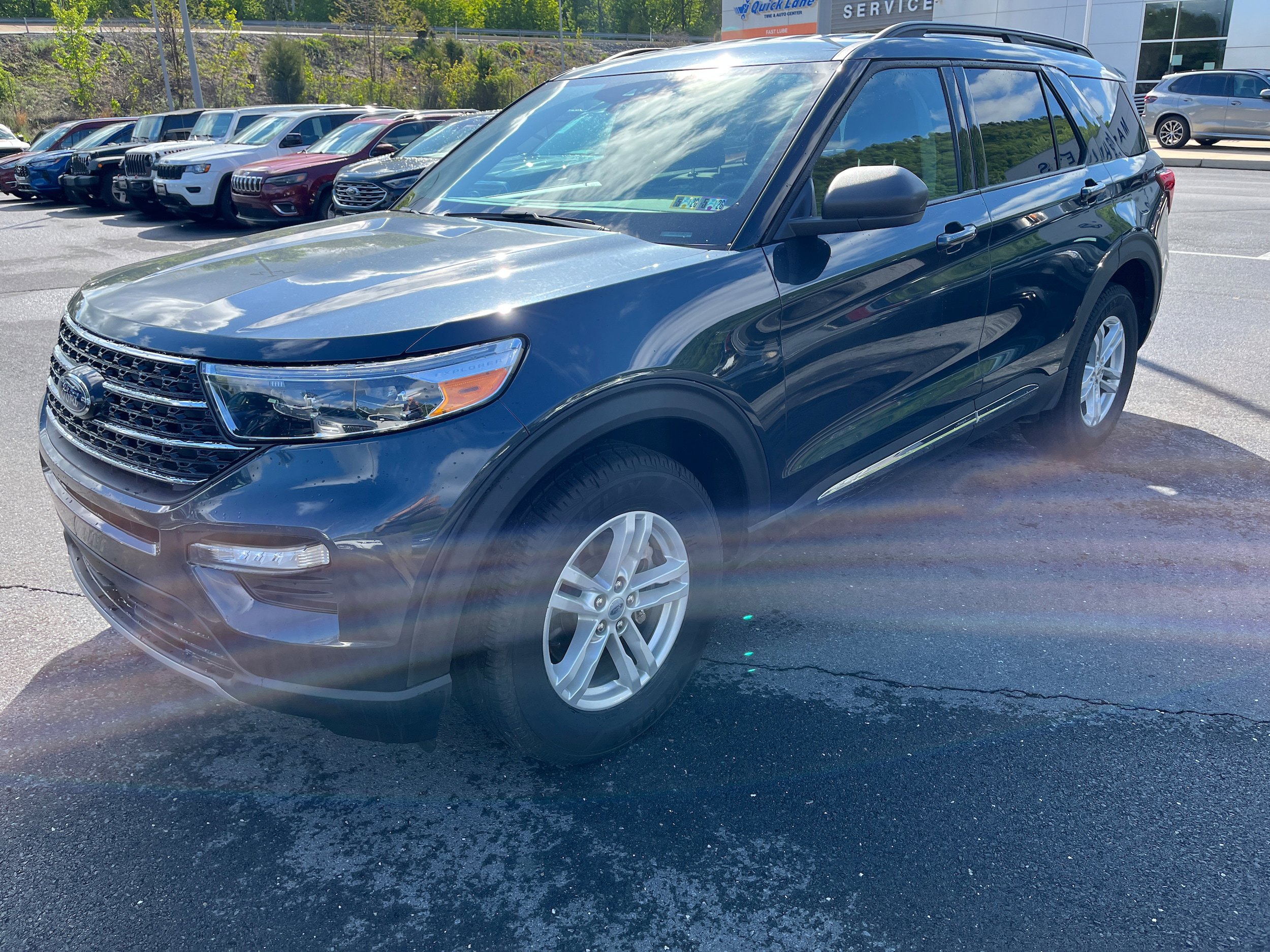 Certified 2022 Ford Explorer XLT w/ Equipment Group 202A AWD/4WD image 24
