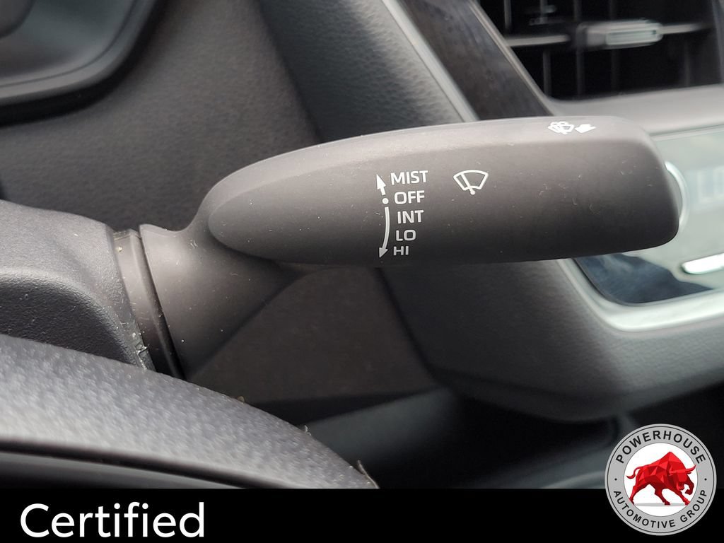 Used 2025 Toyota Corolla LE FWD image 30
