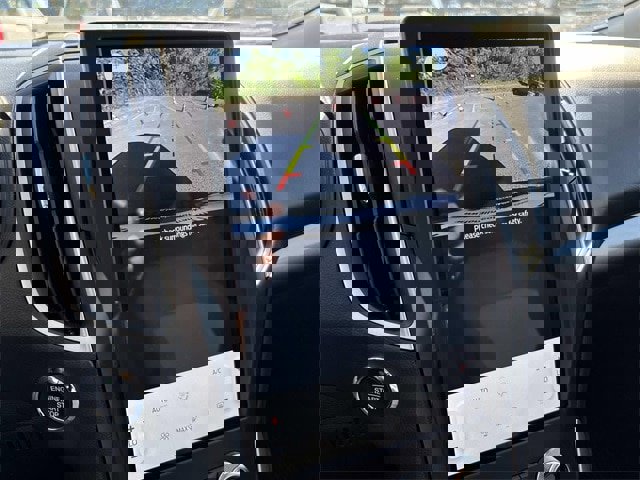 Certified 2024 Ford Edge SE image 30