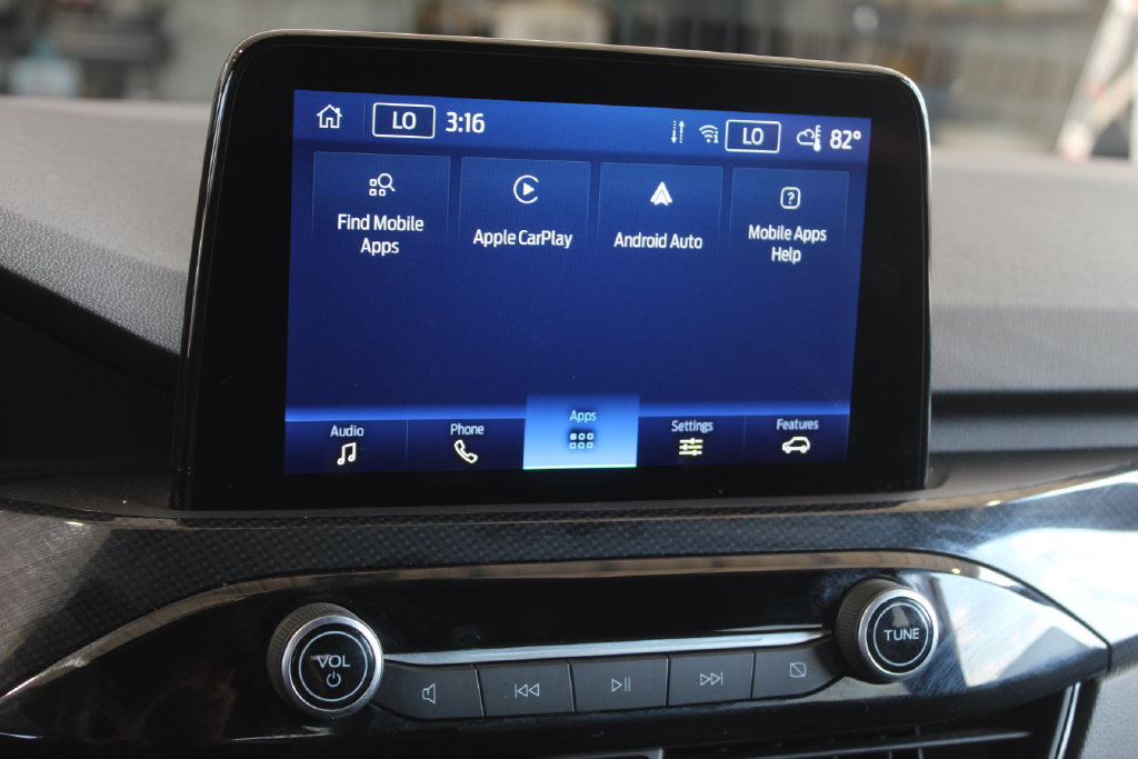 Certified 2025 Ford Escape ST-Line AWD/4WD image 18