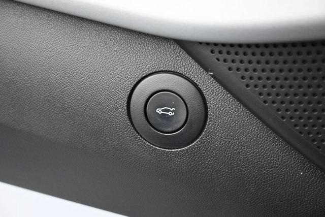 Used 2019 Chevrolet Camaro LS RWD image 26