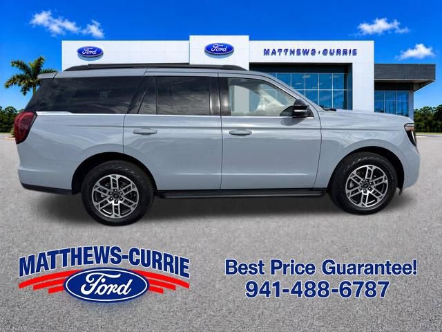 Certified 2025 Ford Expedition Active AWD/4WD image 3
