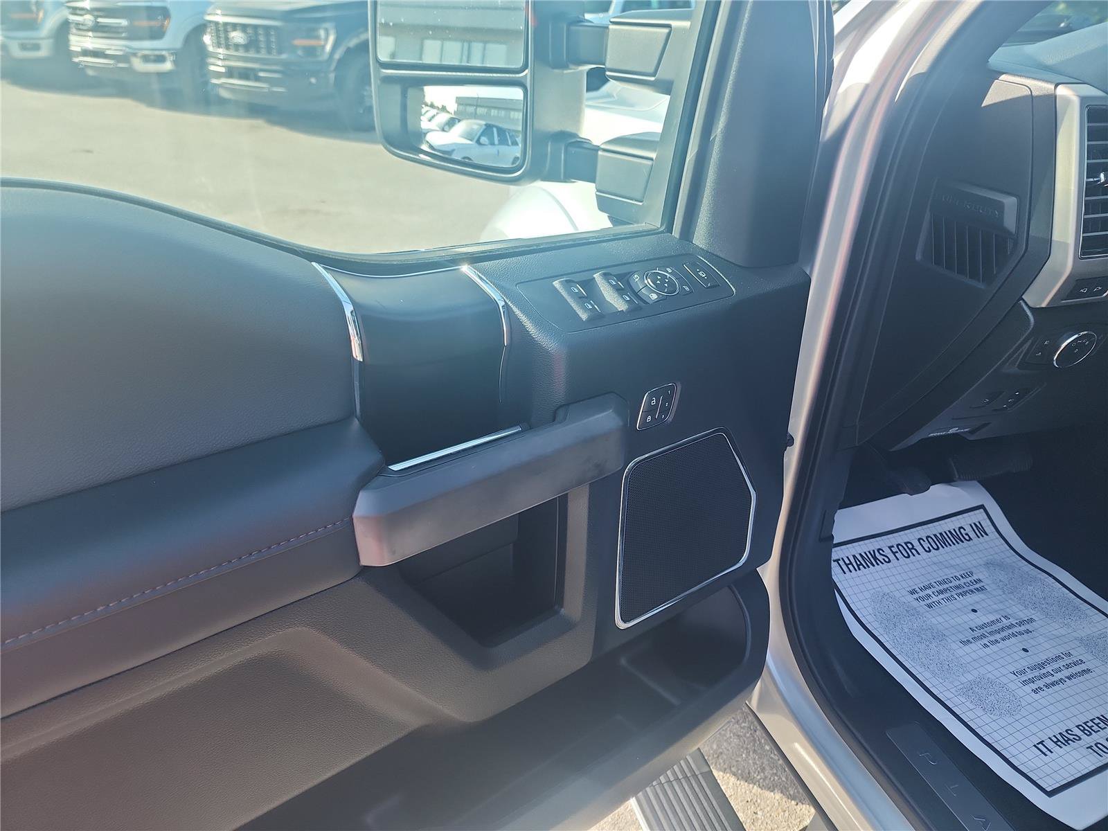 Certified 2019 Ford F450 Platinum w/ Platinum Ultimate Package AWD/4WD image 13