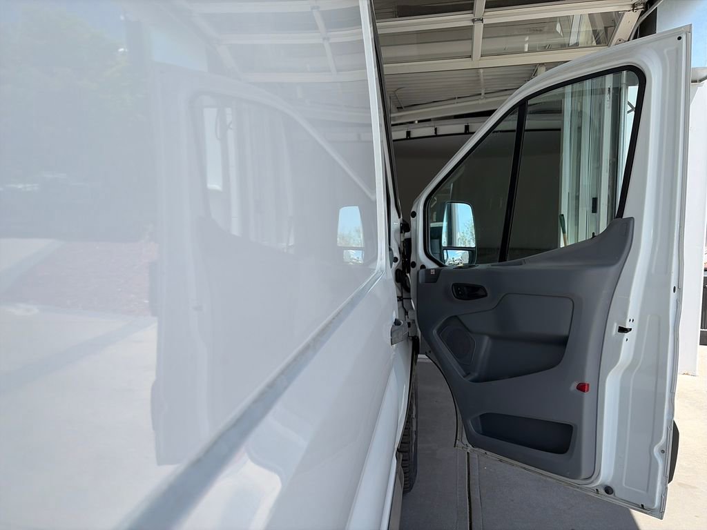 Certified 2019 Ford Transit 250 148 Medium Roof RWD image 23