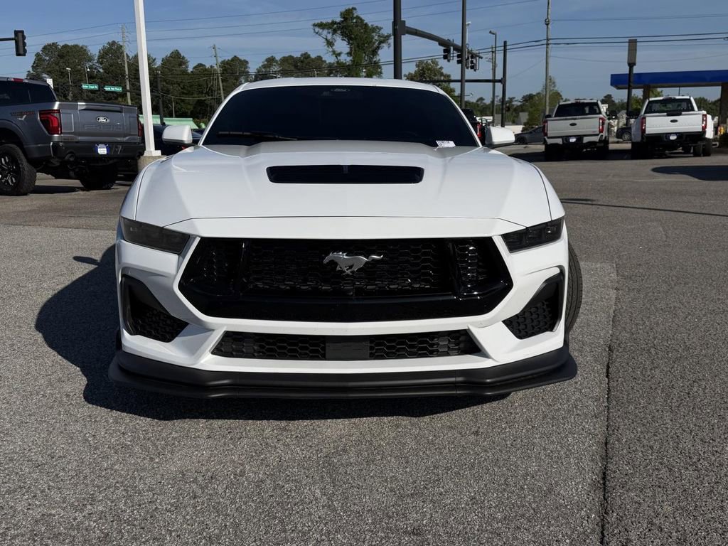 Certified 2025 Ford Mustang GT RWD image 4
