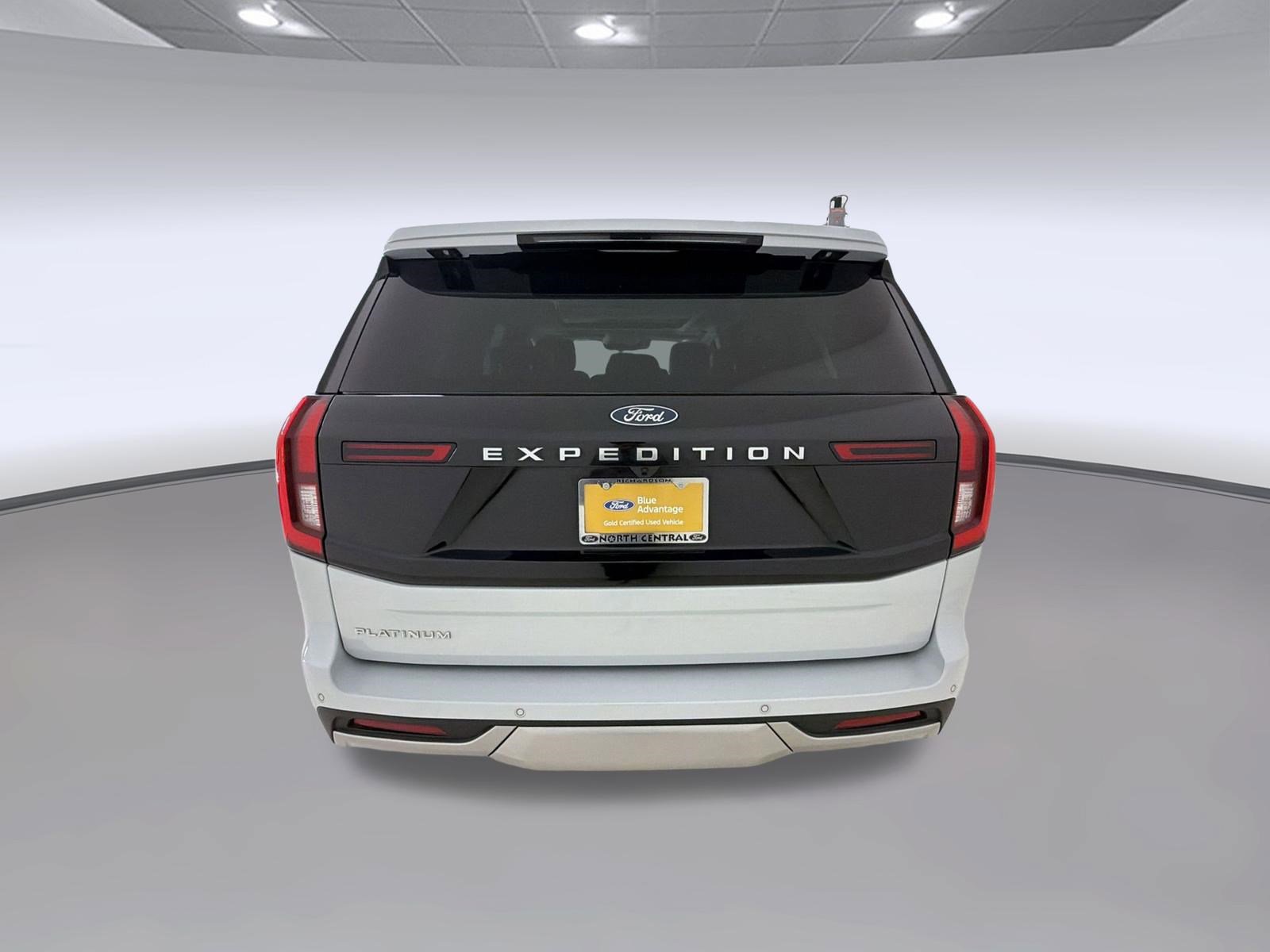 Certified 2025 Ford Expedition Platinum AWD/4WD image 10