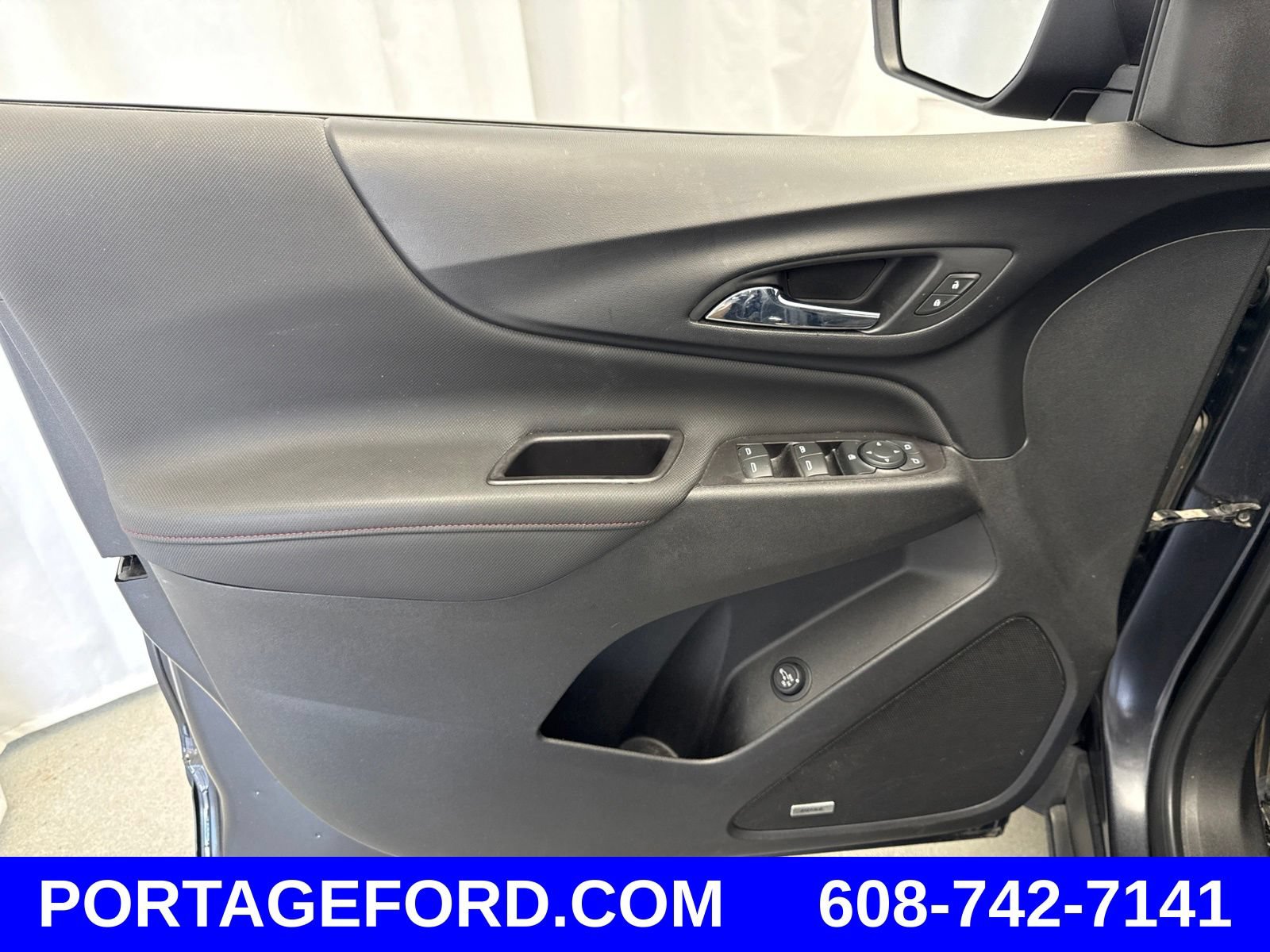 Used 2022 Chevrolet Equinox RS w/ RS Leather Package AWD/4WD image 12